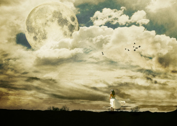 Yellow Moon – Conceptual Photography by Jimmy Bui